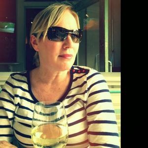 Meet your Posher, Joan